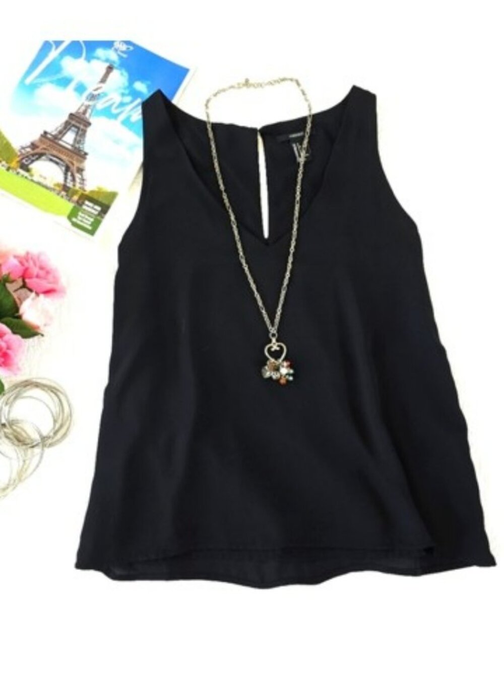 Women's Black Sleeveless Top Blouse Size Small Flowy Relaxed Fit Lined V Neck
